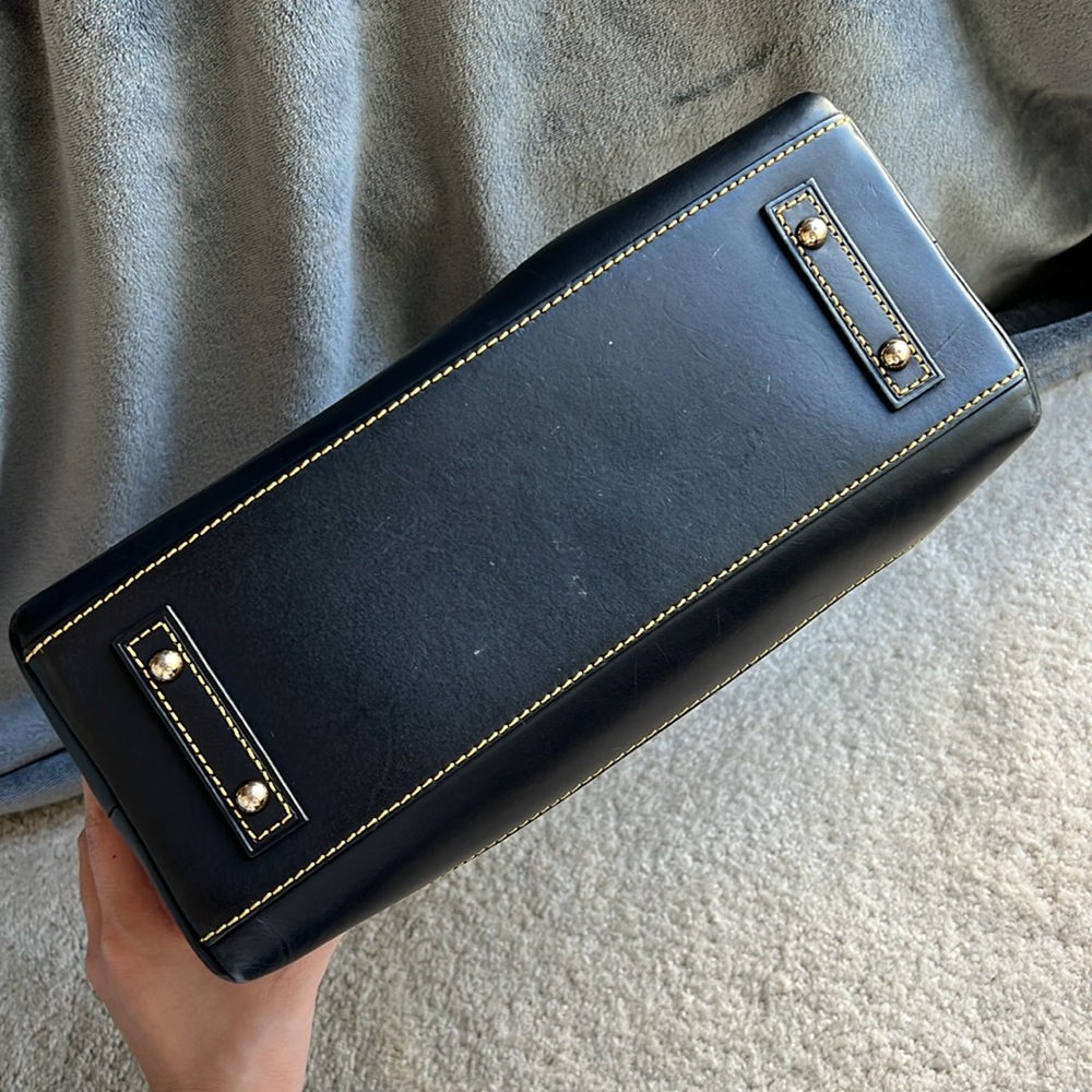 Dooney & Bourke Black Crocodile-Pattern Leather Handbag - Picture 4 of 15